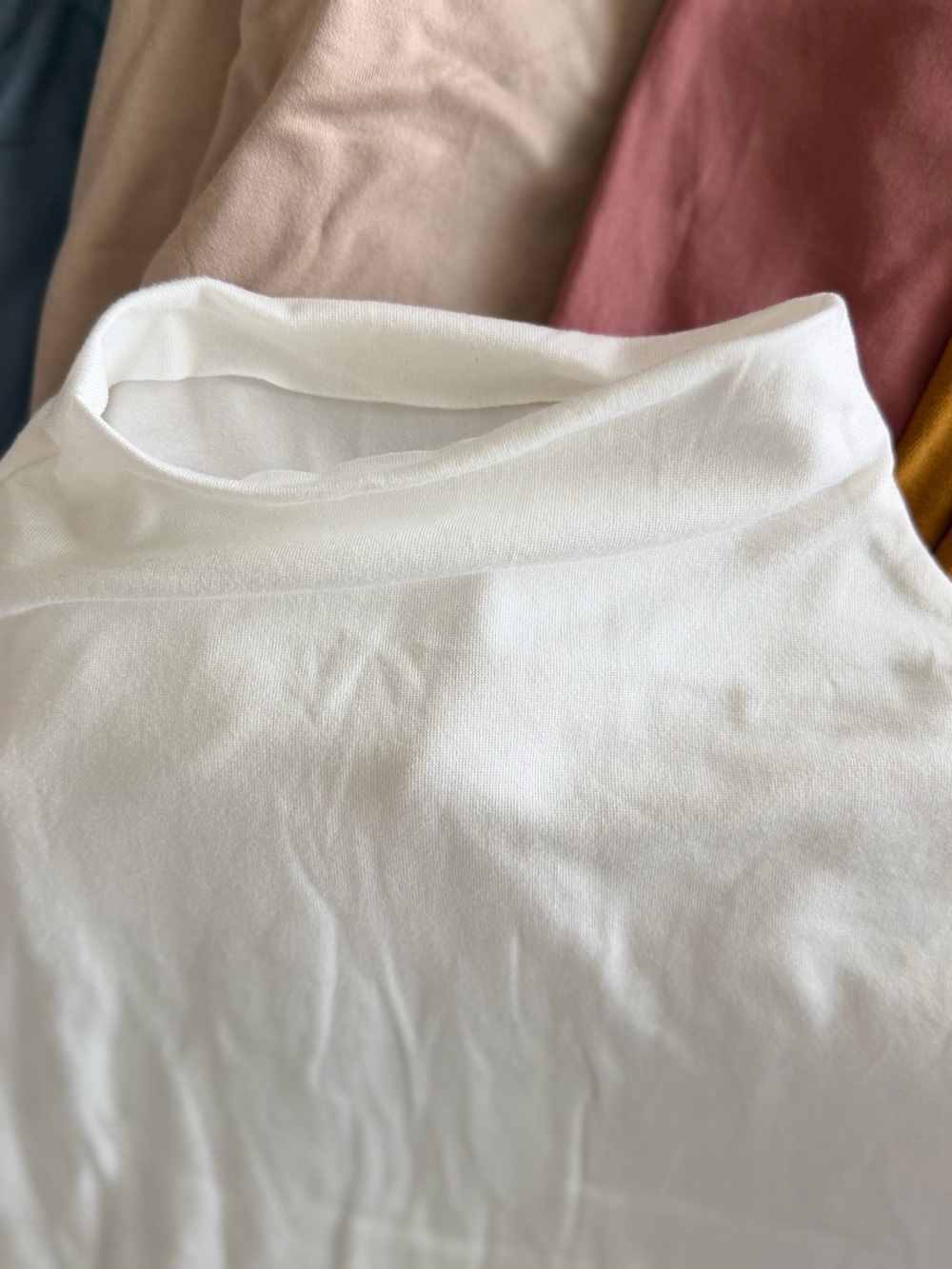 New 7-Piece Set of High-Stretch Semi-High-Neck Long-Sleeve Base Layers